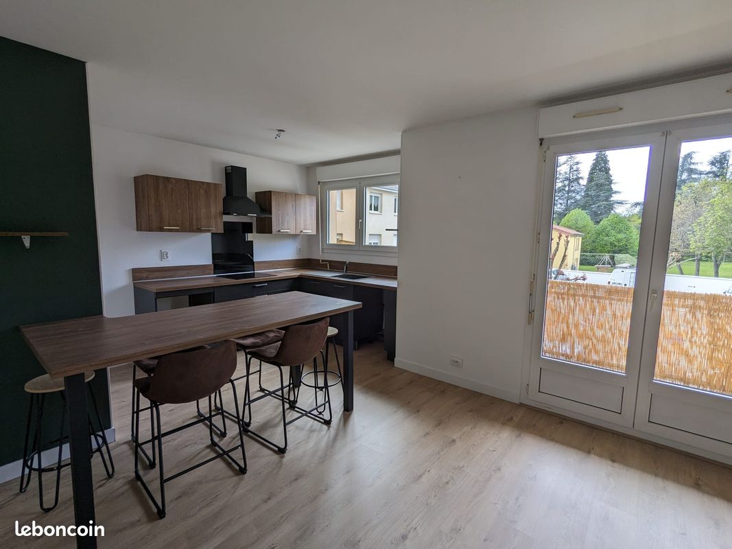 Appartement 4 pièces 75 m² · à La Talaudière · 75 m² · 980 €