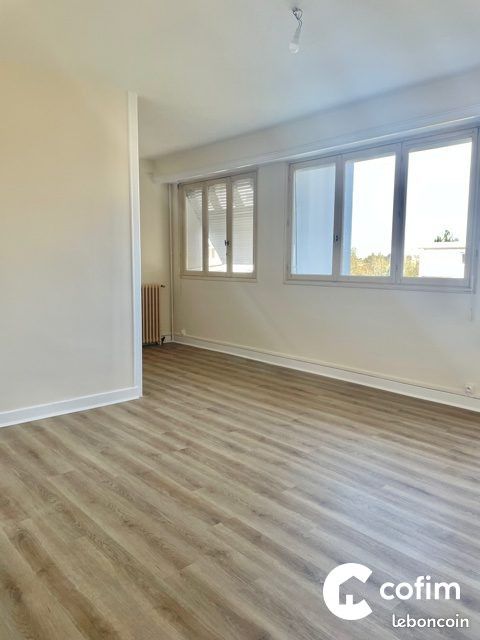 Appartement 3 pièces 81 m² · à Pau · 81 m² · 700 €