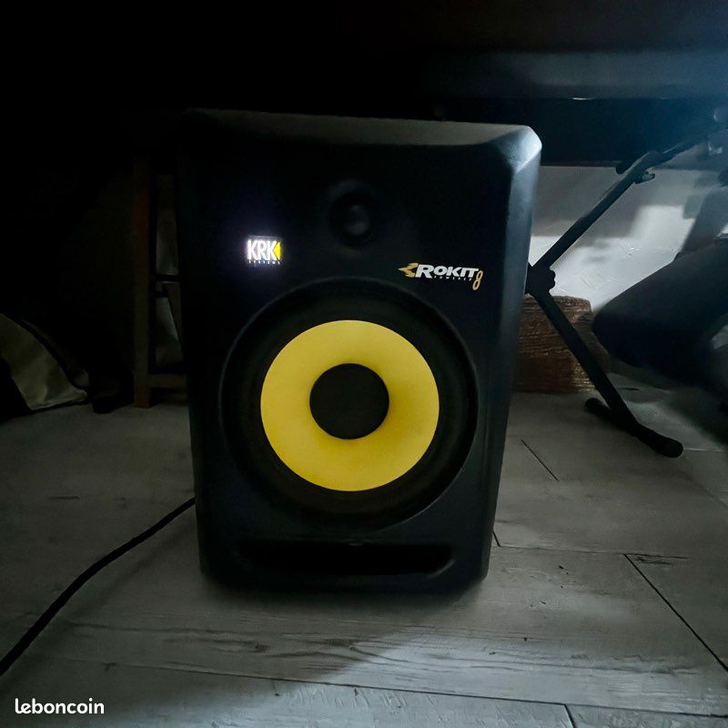 Enceinte Studio KRK Classic 8 G3 - Monitoring Pro 100W Bi-amplifiée