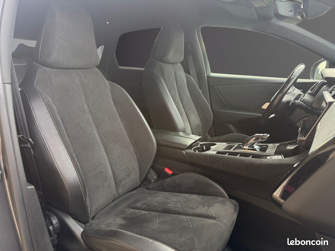 DS DS7 2.0 BlueHDi 180 EAT8 Performance Line Harman Kardon Caméra 360 Montre B.R.M Attelage Garantie 12 mois (image 10)