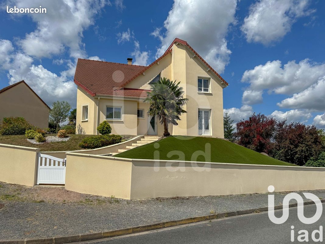 Maison 6 pièces 172 m² · à Domérat · 172 m² · 249 000 €