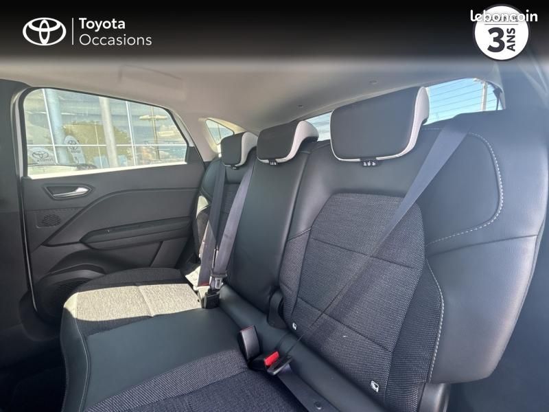 Renault Captur 1.6 E-Tech full hybrid 145ch Techno (image 12)