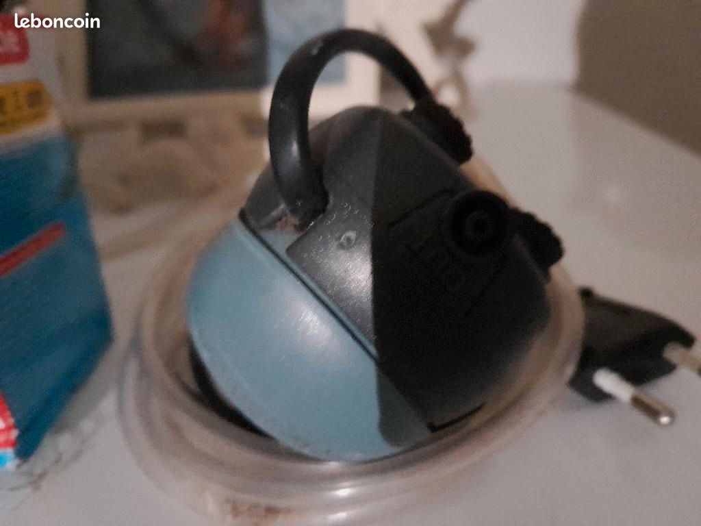 Aquarium avec épuisettes et pompe à air (image 3)