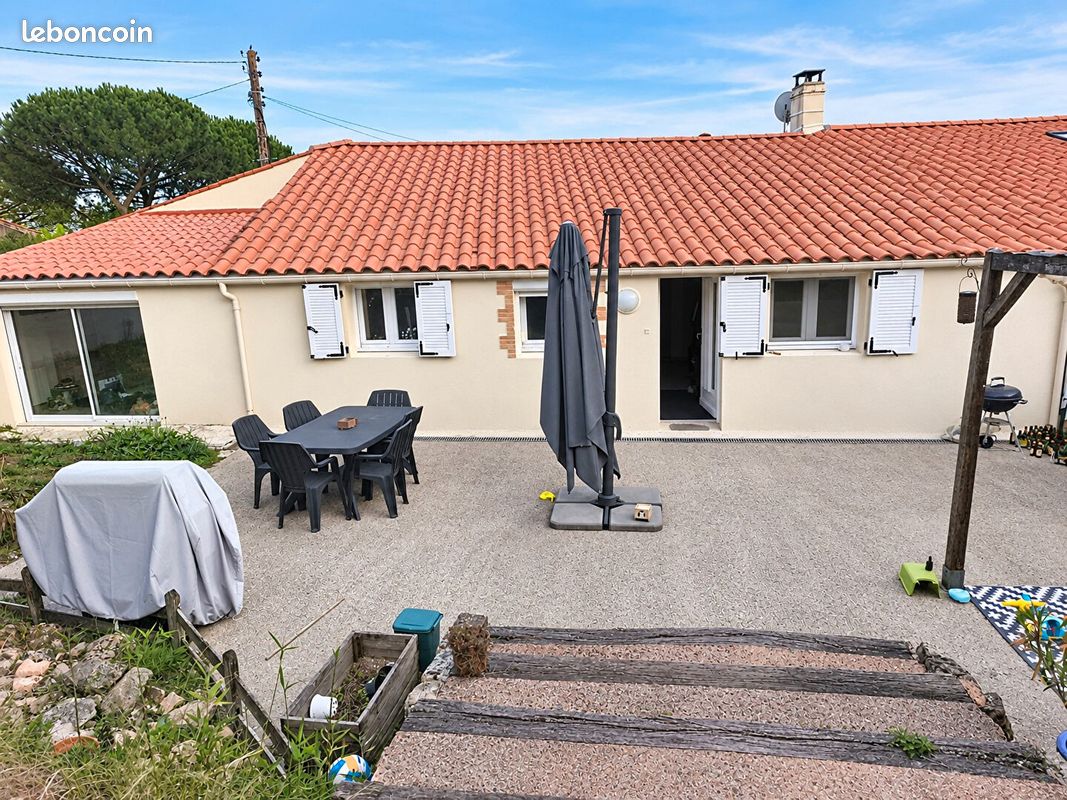 Maison 6 pièces 114 m² · à Bellevigny · 114 m² · 243 882 €