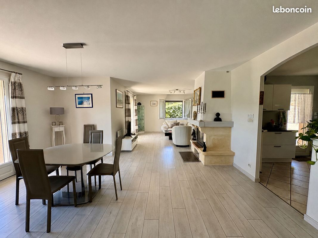Maison 5 pièces 173 m² · à La Roche-Blanche · 173 m² · 520 000 €
