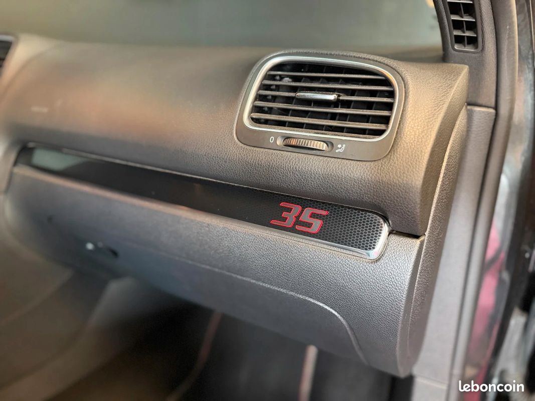 VOLKSWAGEN GOLF 6 GTI EDITION 35 2.0 TSI 235 ch / SUIVI D'ENTRETIEN COMPLET / DYNAUDIO (image 22)