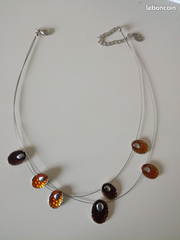 Collier ambre (image 1)