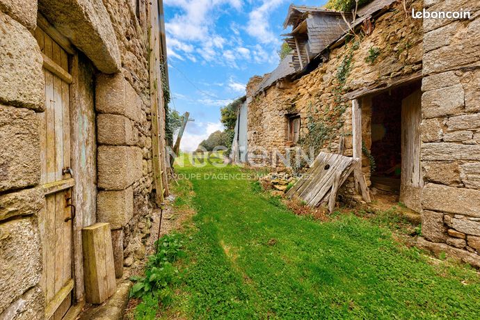 Propriété 3 pièces 130 m²