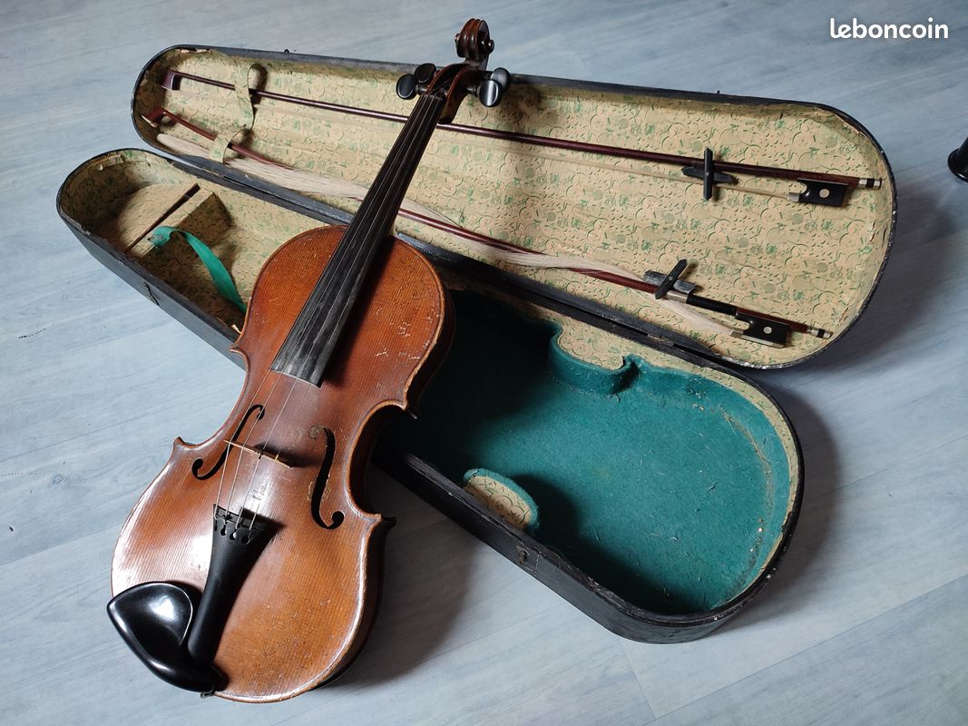 VIOLON forme Stradivarius, 20eme siècle (image 1)