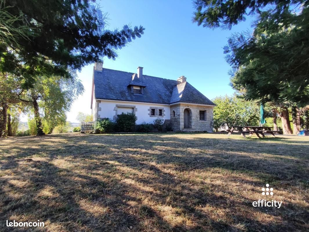 Maison 10 pièces 212 m² · à Tréal · 212 m² · 375 000 €