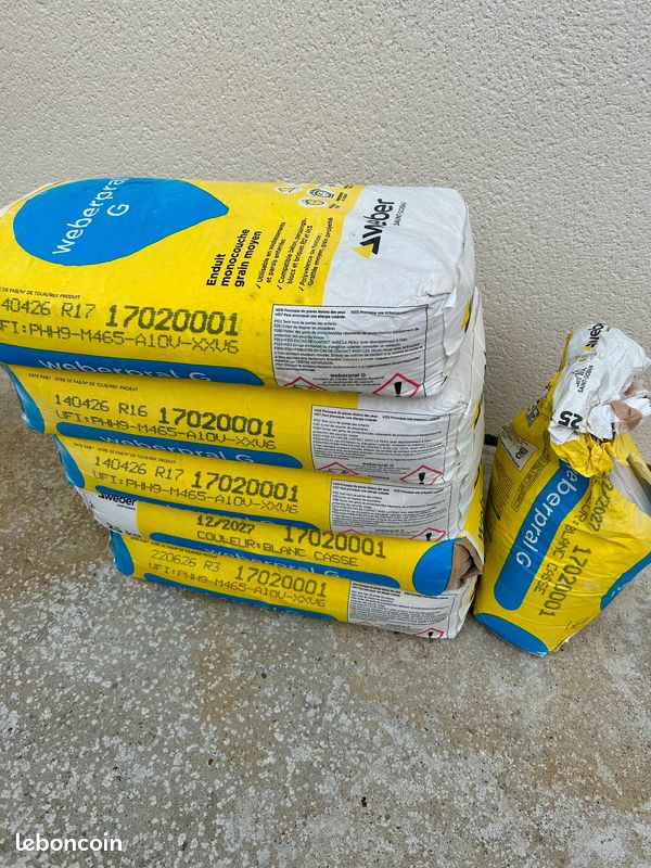 Enduit d'imperméabilisation et décoration weberpral G pour façade neuve - blanc cassé 001 (image 1)