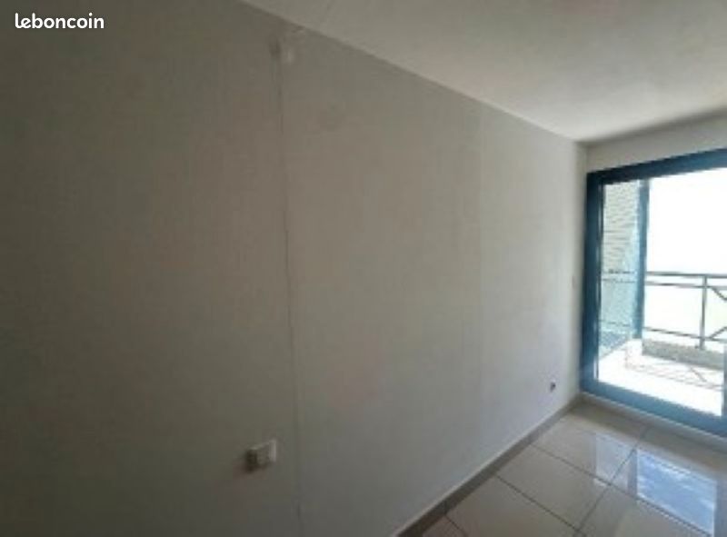 Appartement 1 pièce 19 m² · à Saint-Denis · 19 m² · 475 €