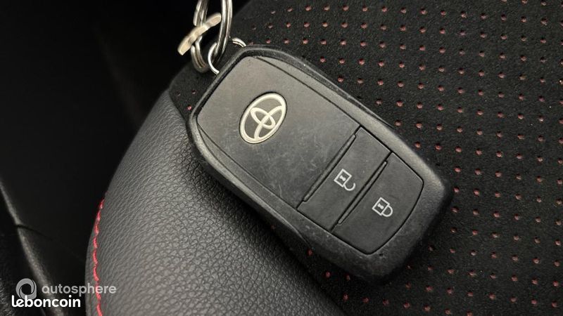 Toyota Yaris 116h GR Sport 5p MY22 (image 16)