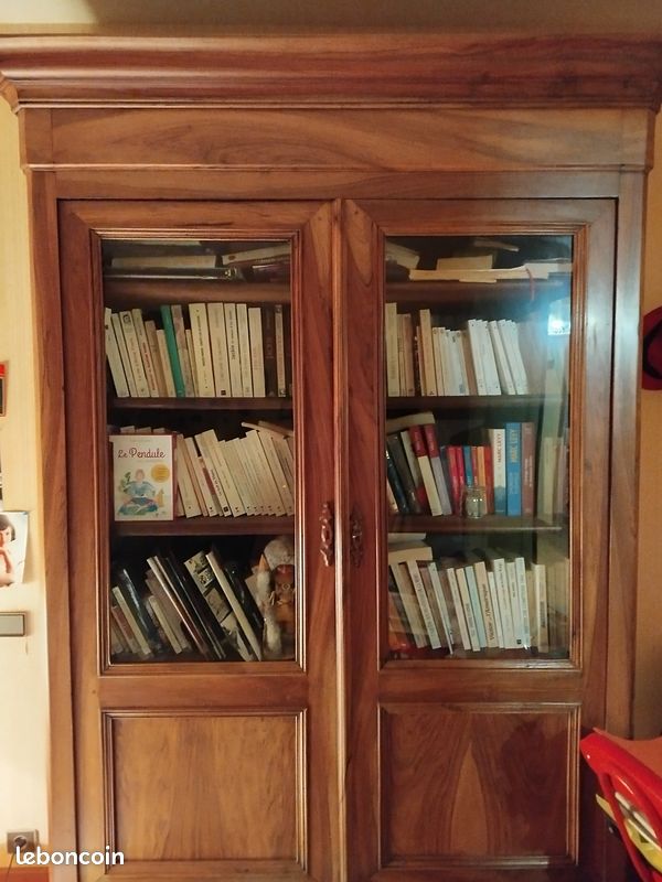 Bibliothèque ancienne (image 4)