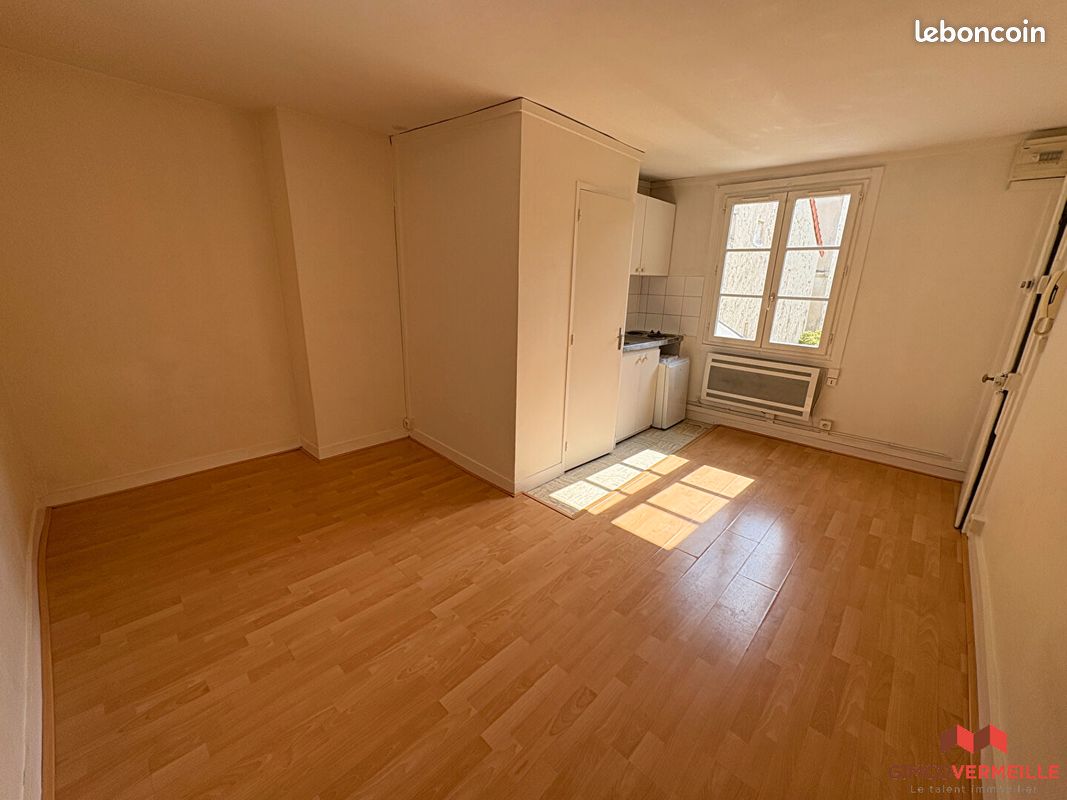 Appartement 1 pièce 18 m² · à Versailles · 18 m² · 510 €/mois