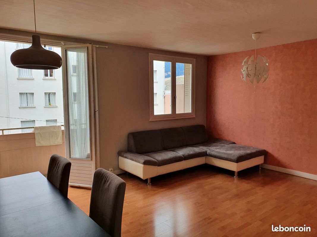 Appartement 4 pièces 60 m² · à Grenoble · 60 m² · 990 €