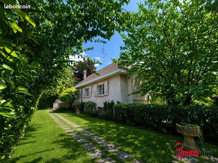 Maison 4 pièces 190 m² · à Saint-Louis · 190 m² · 735 000 €