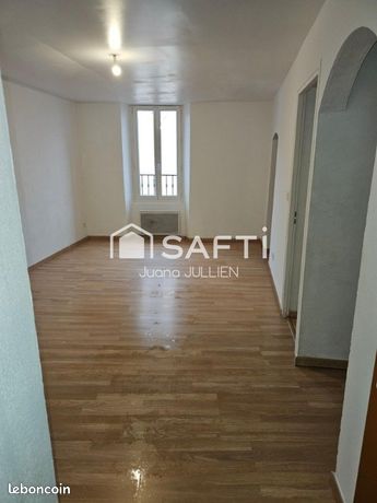 Immeuble 233 m² FLASSANS-SUR-ISSOLE