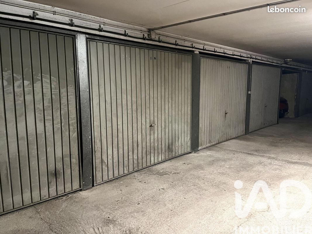 Parking 12 m² · à Paris · 12 m² · 30 000 €