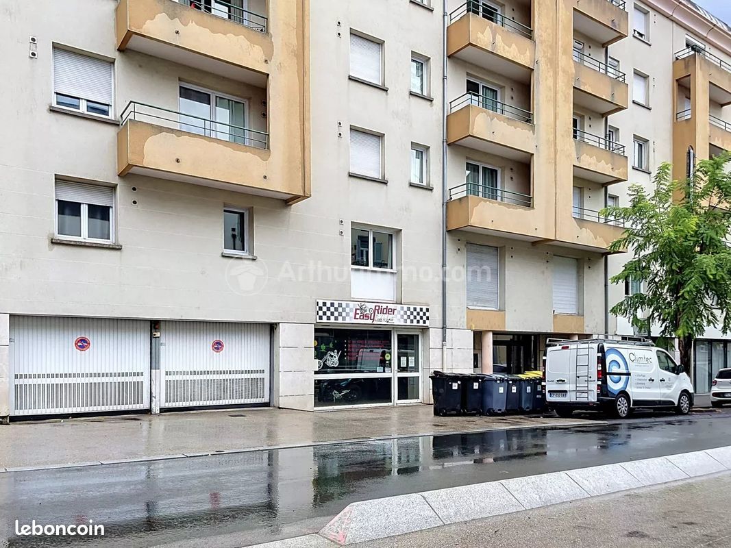 Parking 10 m² · à Clermont-Ferrand · 10 m² · 14 000 €