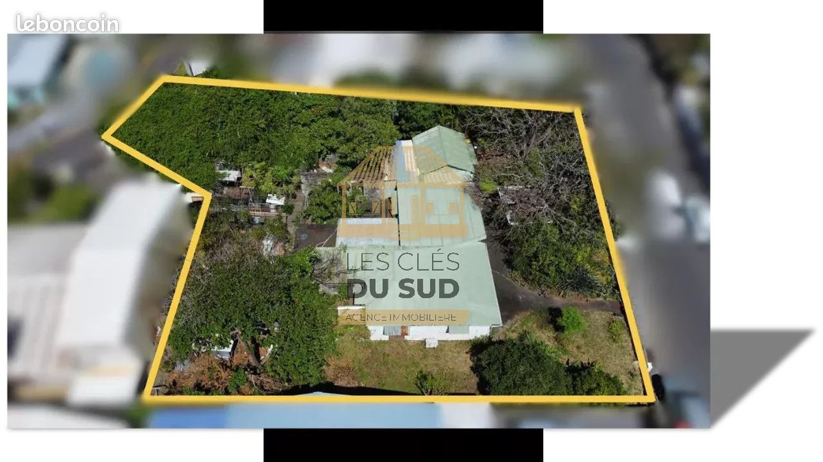 Terrain Saint-Joseph · 322 000 €