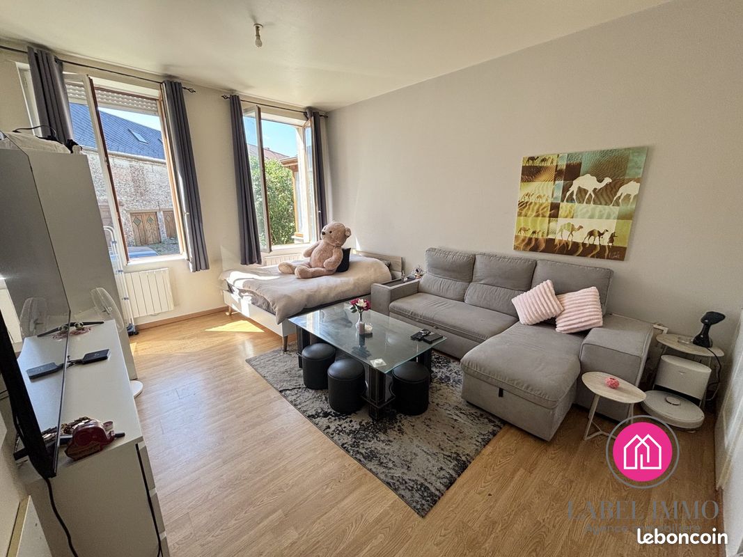 Appartement 1 pièce 33 m² · à Saultain · 33 m² · 66 000 €