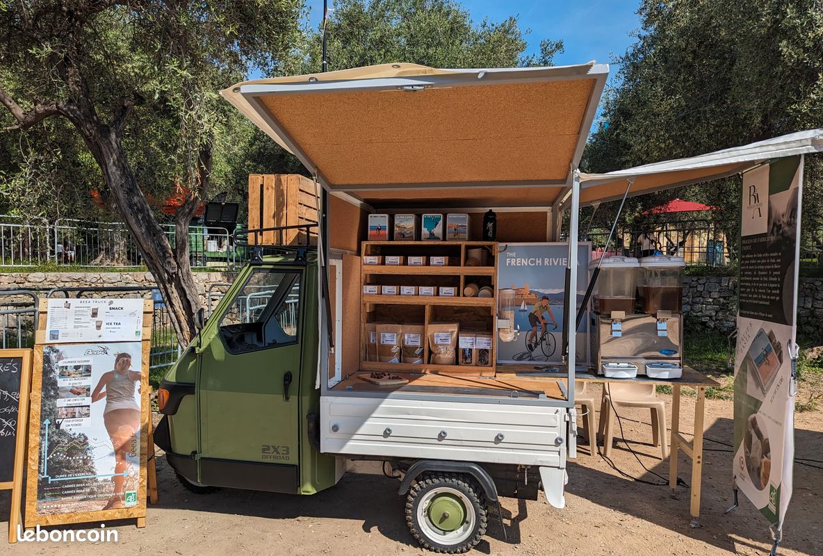 Cafe Ambulant Triporteur Commercial Triporteur Piaggio Exposition