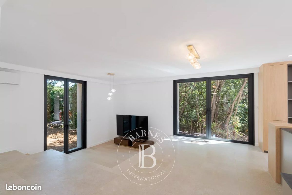 Villa 7 pièces 239 m² (image 20)