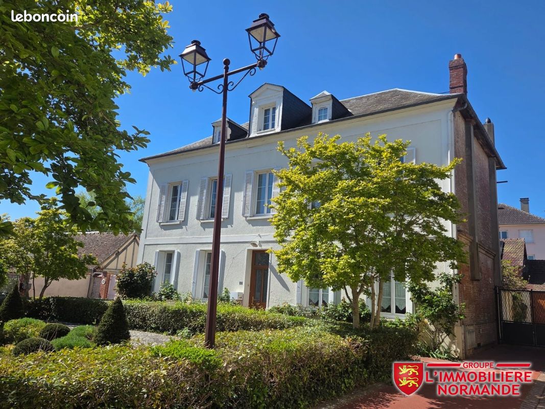 Maison 6 pièces 200 m² · à Le Vaudreuil · 200 m² · 560 000 €