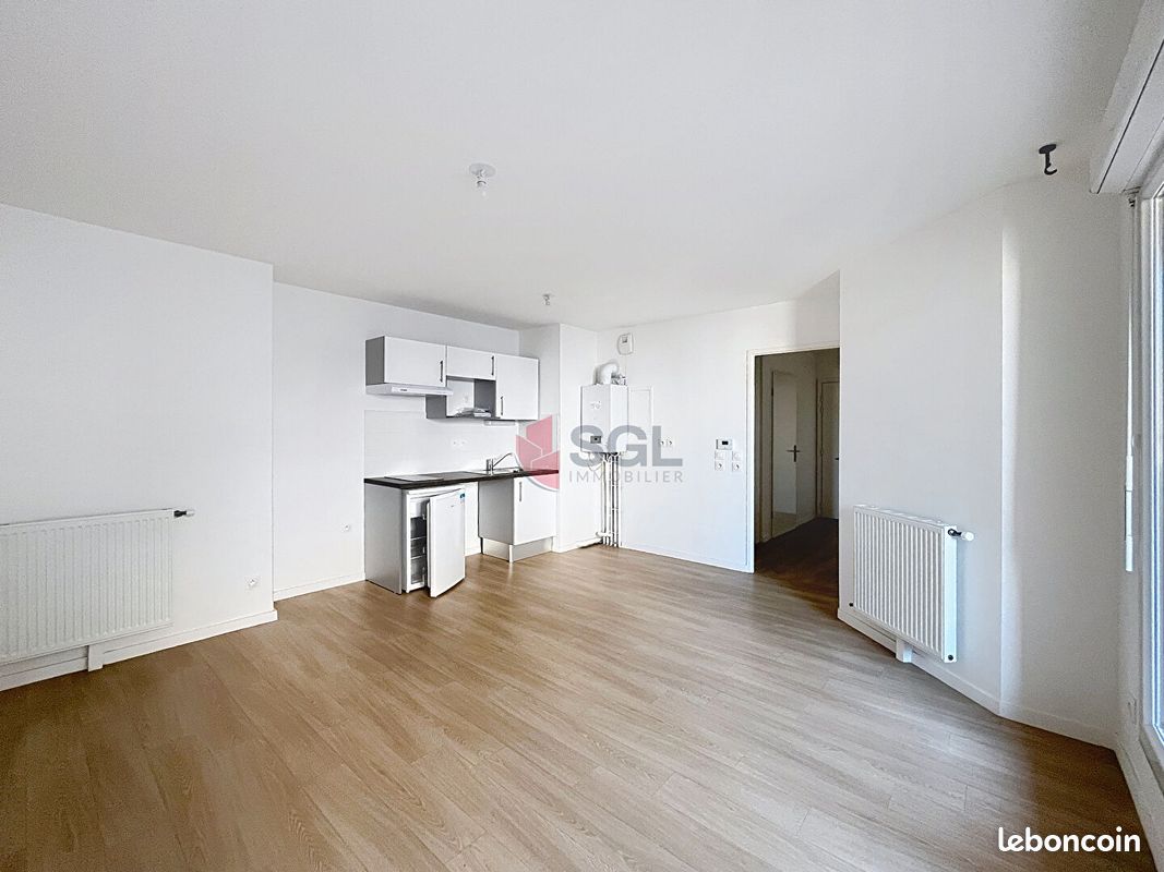 Appartement 2 pièce(s) 43 m²à louer Dammarie-les-lys