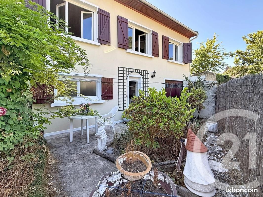 Maison 5 pièces 124 m² · à Le Thillay · 124 m² · 249 000 €