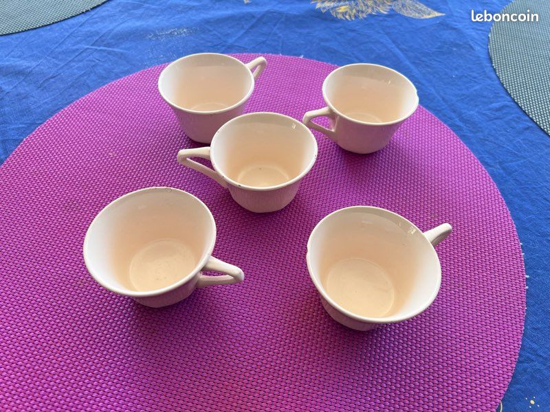 5 tasses vintages 1 le lot (image 1)