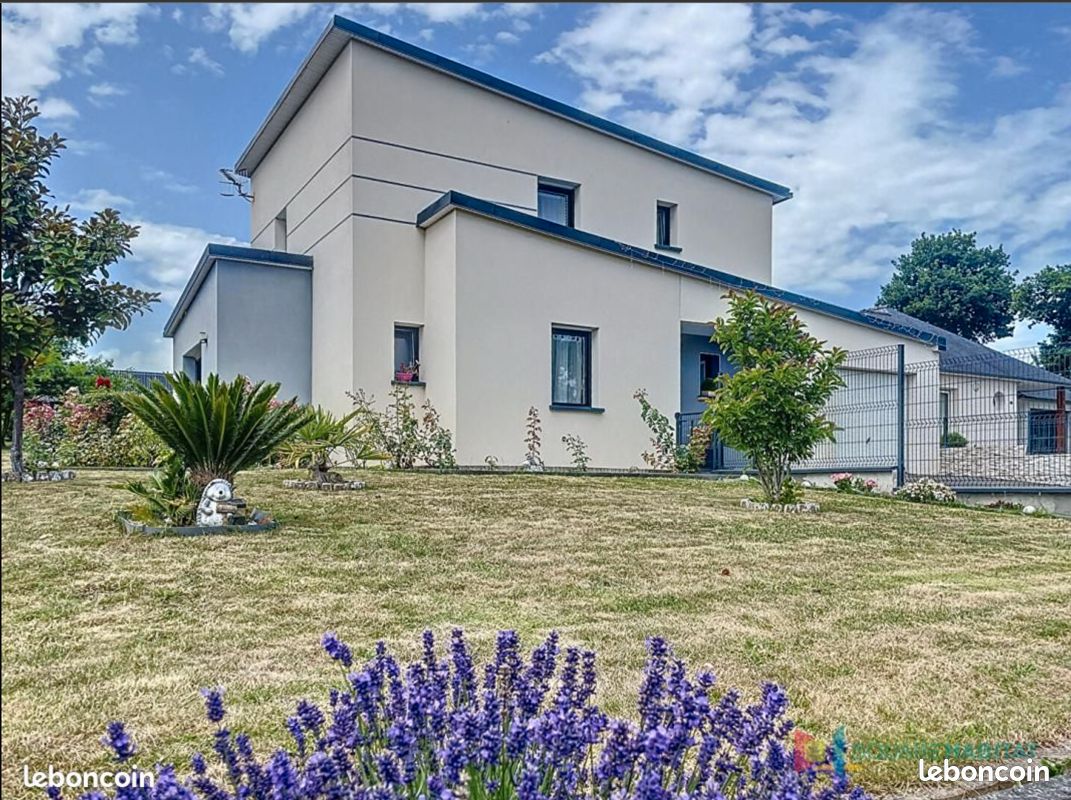 Maison 5 pièces 98 m² · à Hénanbihen · 98 m² · 297 000 €