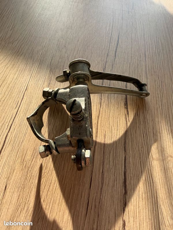 Dérailleur Avant Campagnolo Valentino Vintage, Pour Pièces, En L'état