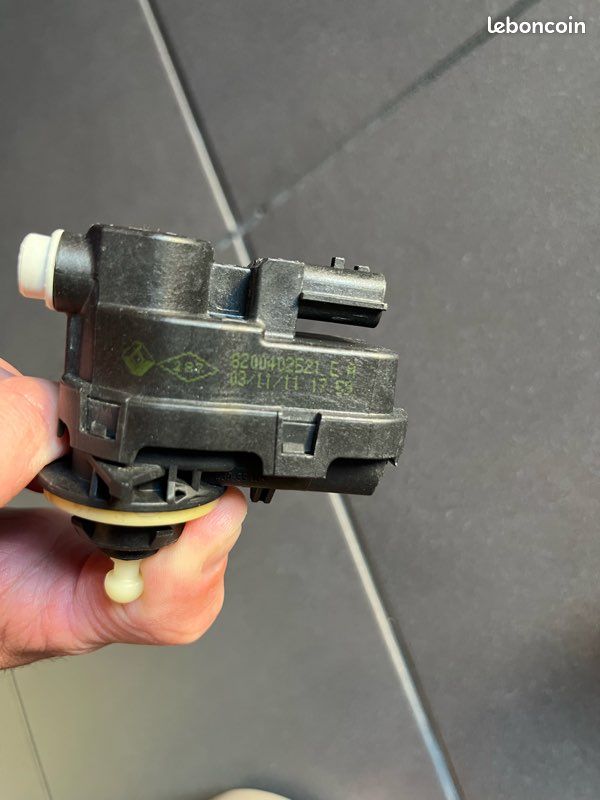 Correcteur Projecteur phare 8200402521 Renault Clio 3 Kangoo 2 Megane 2 Laguna 2 twingo (image 3)