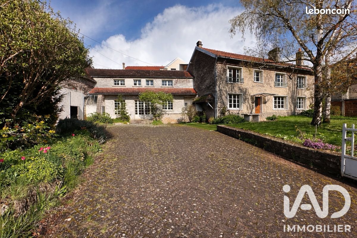 Maison 5 pièces 171 m² · à Tronchoy · 171 m² · 113 000 €