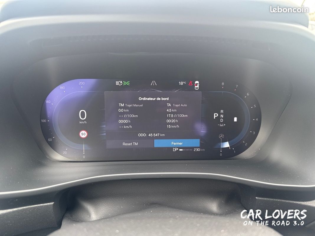 VOLVO XC40 B3 163 ch DCT7 Momentum Business (image 24)