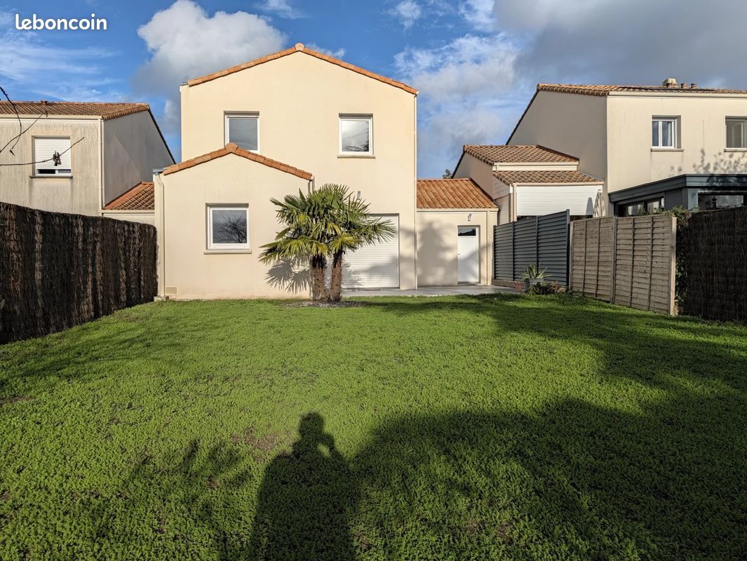 Maison 5 pièces 113 m² · à Rezé · 113 m² · 1 320 €/mois