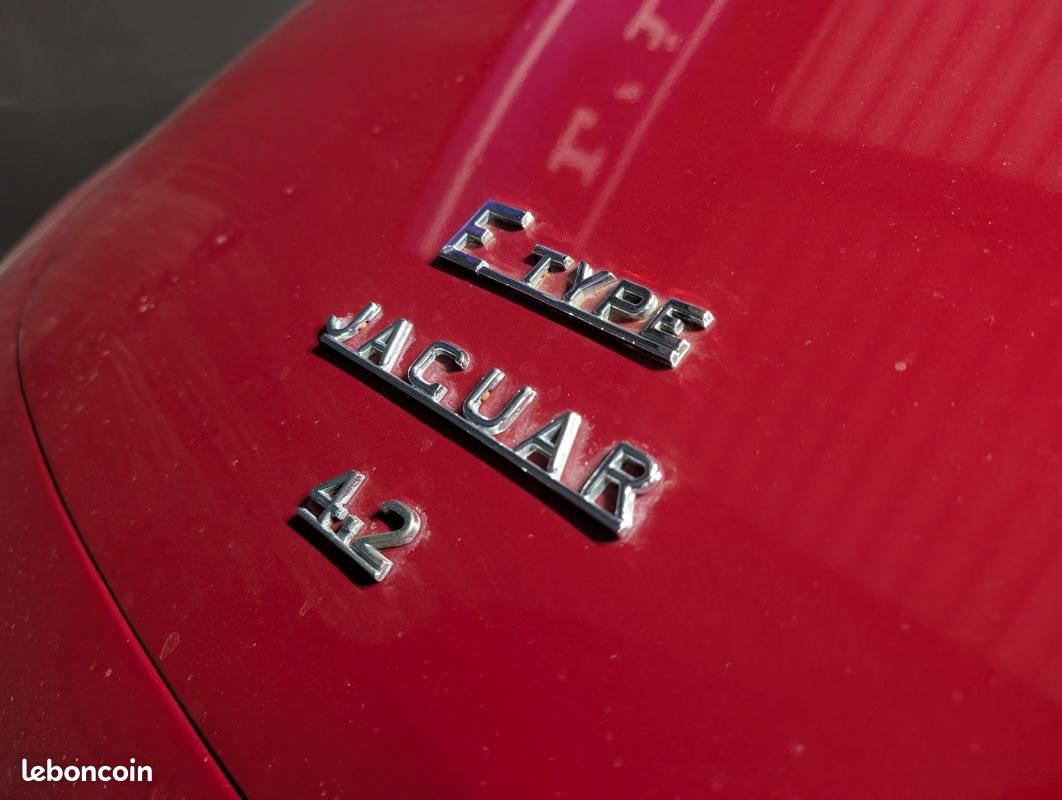 Jaguar E-Type Series 2 4.2 6 cyl en ligne (image 9)
