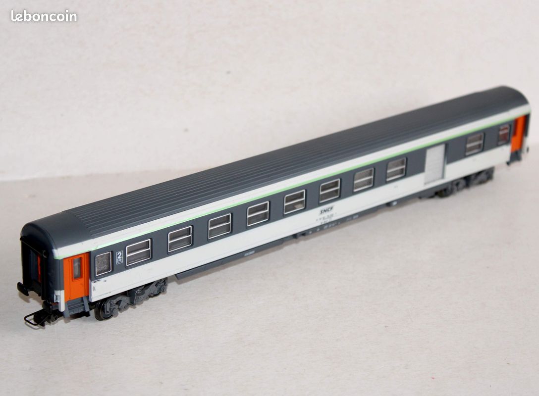 Rame Jouef HO - 2 Voitures Voyageur 3e Classe + Fourgon Mixte TEE Trans Express Europ
