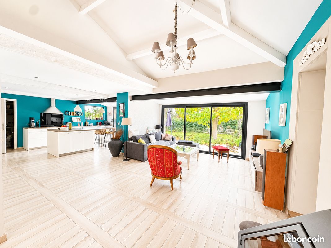 Maison 6 pièces 220 m² · à Cugnaux · 220 m² · 499 500 €