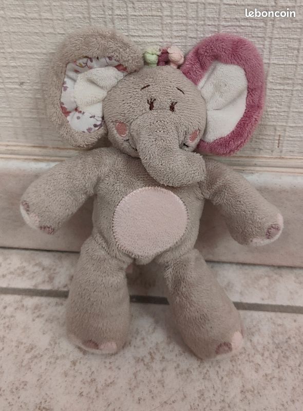 Doudou / Peluche NOUKIE'S Elephant Kali 19 cm (Doume) (image 1)