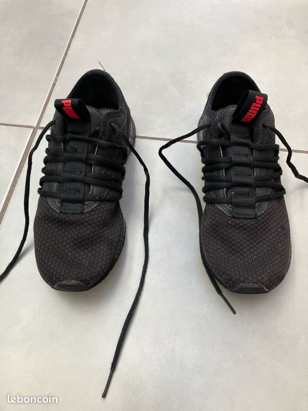 Basket PUMA noires garçon Taille 40 très bon état Chaussures