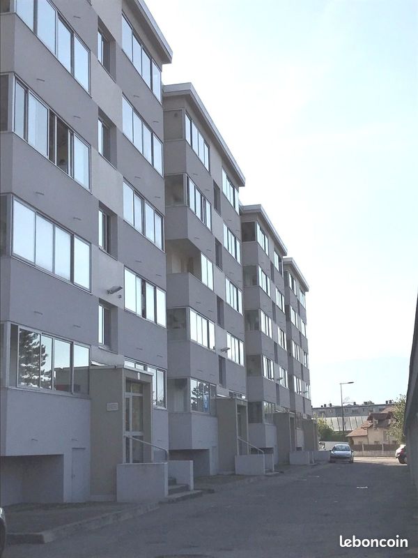 Appartement 3 pièces 50 m² · à Saint-Martin-d'Hères · 50 m² · 695 €/mois