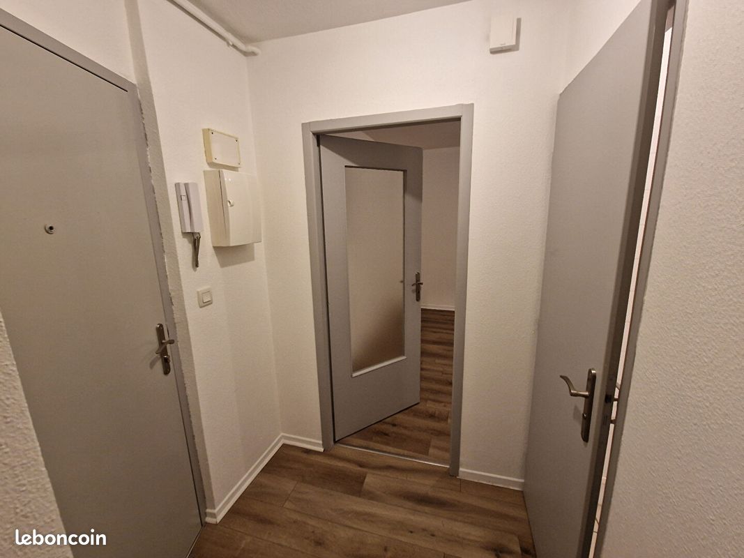 Appartement a louer oyonnax - 2 pièce(s) - 37 m2 - Surfyn