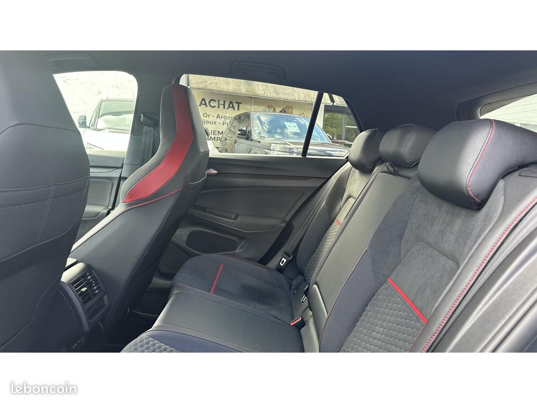 VOLKSWAGEN GOLF 2.0 TSI - 300 - BV DSG 7 VIII BERLINE GTI Clubsport PHASE 1 (image 29)