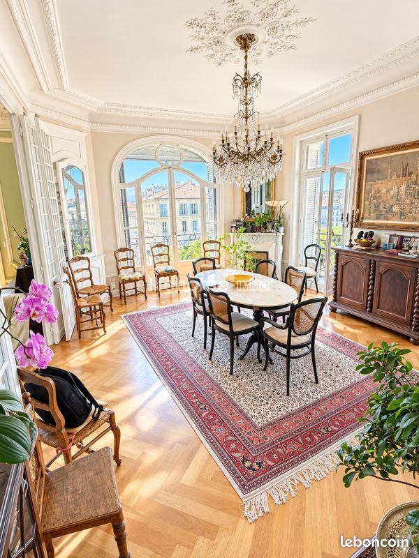 Appartement 6 pièces 194 m² · à Marseille · 194 m² · 948 000 €