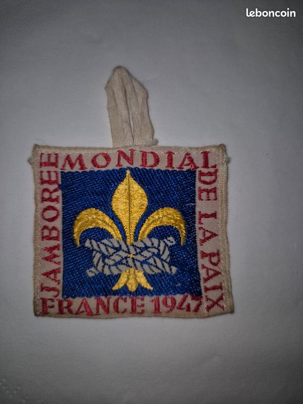 IP547 - INSIGNE d' OFFICIEL DU 10° CROSS DE L'HUMANITE (1947) - COMMUNISME