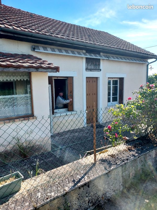 Maison 4 pièces 80 m² · à Lapalisse · 80 m² · 80 000 €