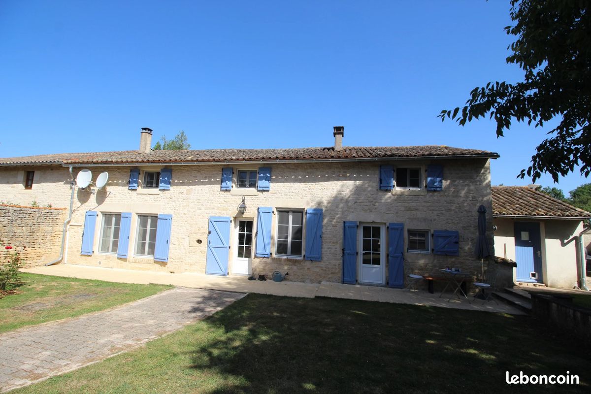 Maison 6 pièces 155 m² · à Alloinay · 155 m² · 300 000 €